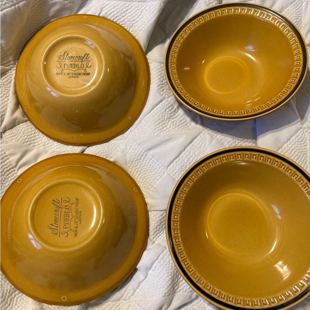 Stonecraft Pueblo Mustard Dinnerware Set vintage small bowls from Japan